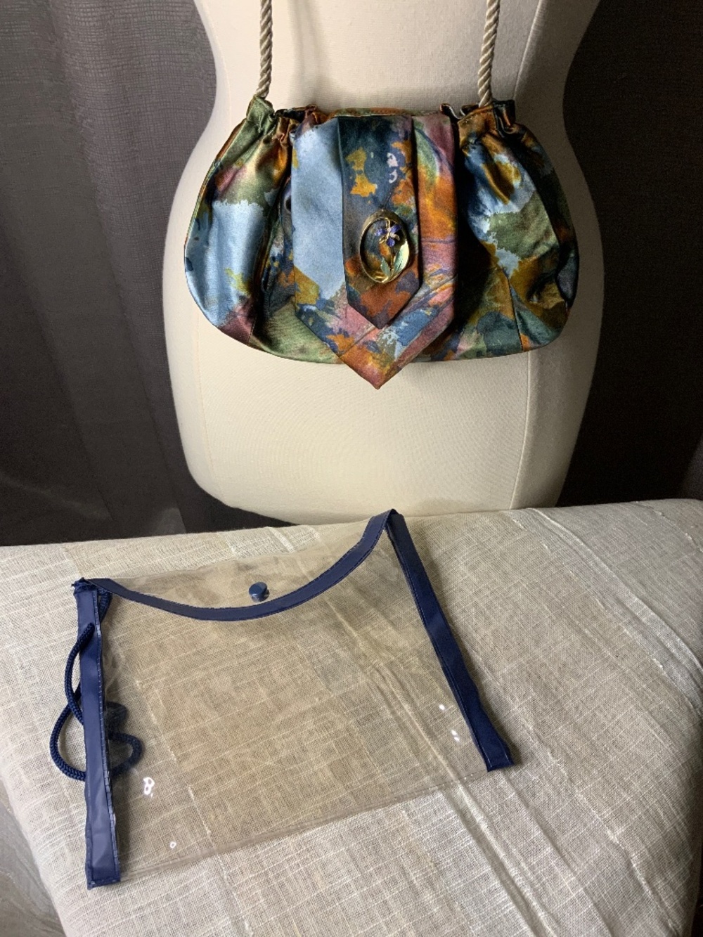 ‘Silk Tie’ Groomsmen Bag